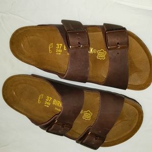 Birkenstock Arizona sandal. Women's size 6. Habana (dark brown) #9